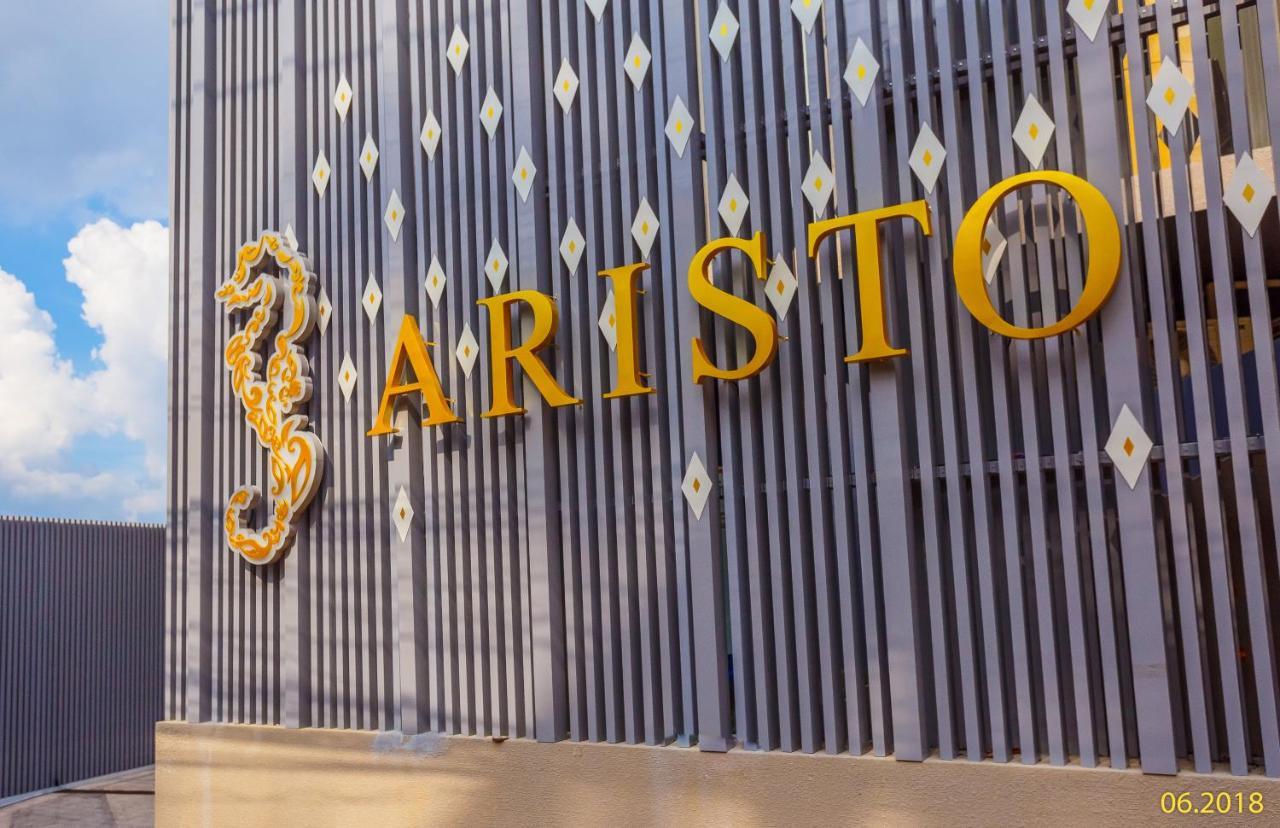 The Aristo Beach By Holy Cow 212 Phuket Extérieur photo